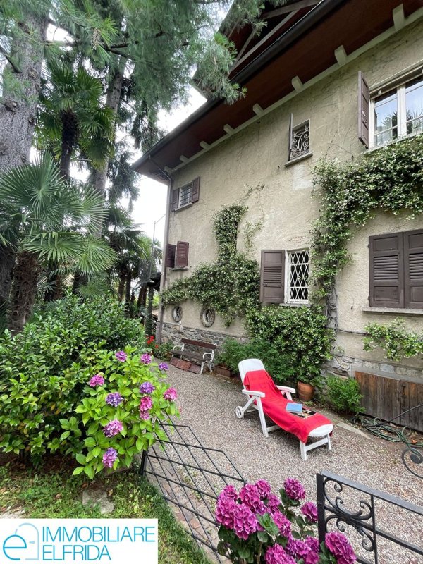 casa indipendente in vendita a Stresa