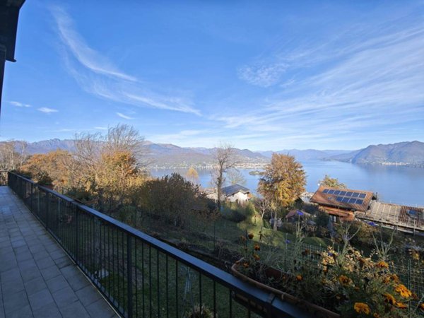 casa indipendente in vendita a Stresa