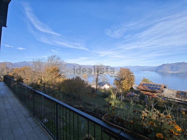 casa indipendente in vendita a Stresa