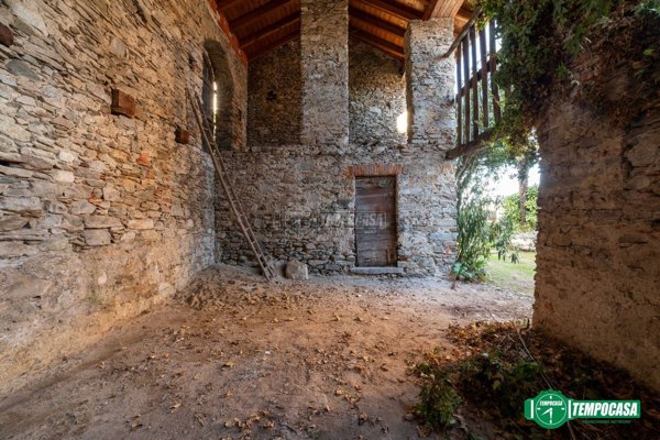 appartamento in vendita a Stresa in zona Brisino