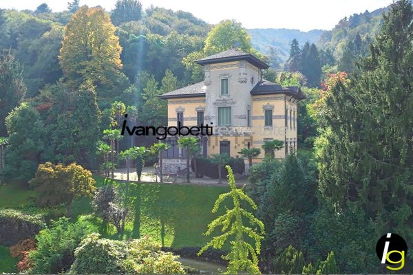 casa indipendente in vendita a Stresa