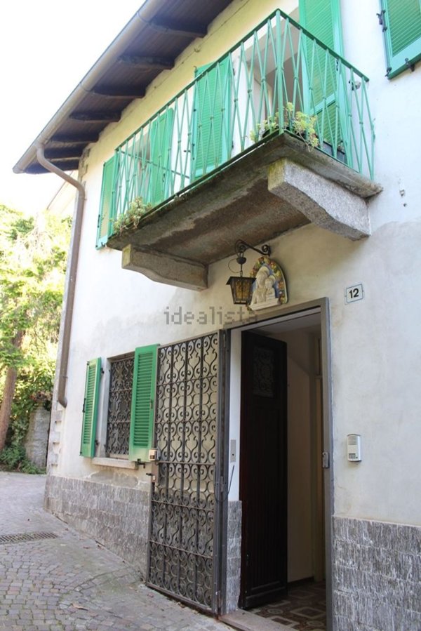 casa indipendente in vendita a Stresa