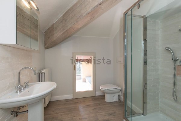 casa indipendente in vendita a Stresa