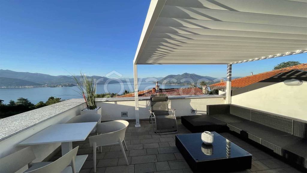 appartamento in vendita a Stresa in zona Vedasco