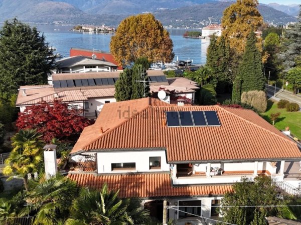 casa indipendente in vendita a Stresa