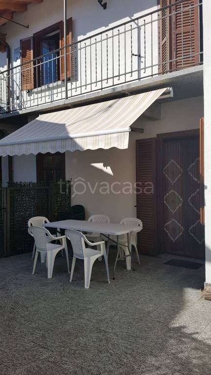 casa indipendente in vendita a Stresa