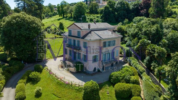 casa indipendente in vendita a Stresa
