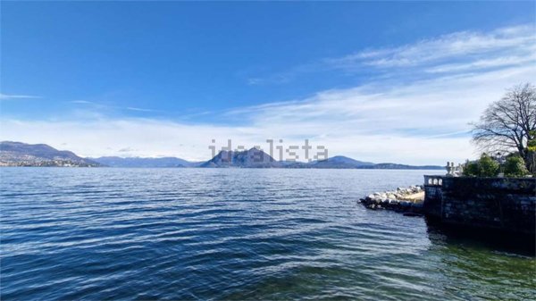 negozio in vendita a Stresa