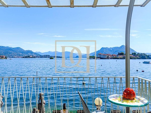 casa indipendente in vendita a Stresa