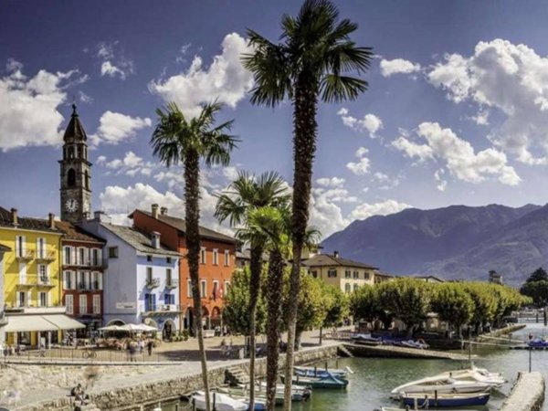 intera palazzina in vendita a Stresa