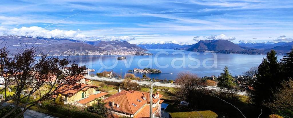 appartamento in vendita a Stresa in zona Someraro