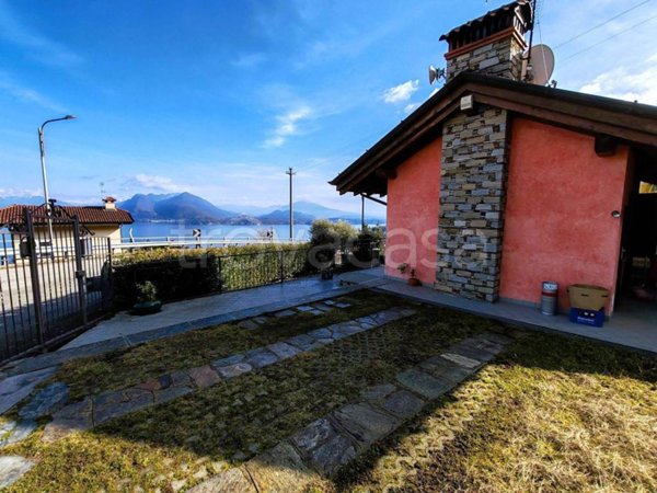 appartamento in vendita a Stresa in zona Someraro