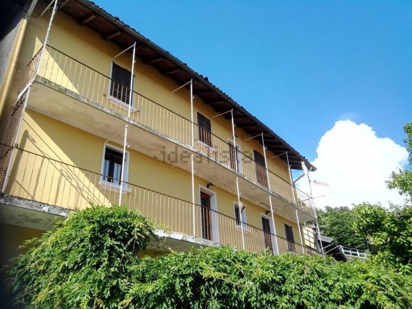 casa indipendente in vendita a Stresa