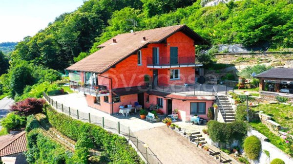 casa indipendente in vendita a Stresa in zona Someraro