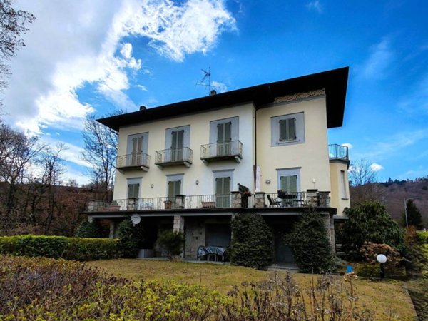 appartamento in vendita a Stresa in zona Mottarone