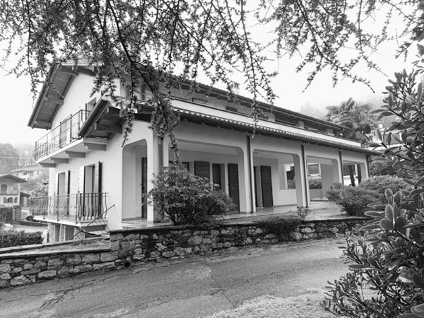 casa indipendente in vendita a Stresa