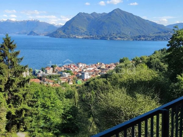 appartamento in vendita a Stresa in zona Carciano