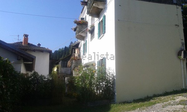 casa indipendente in vendita a Stresa