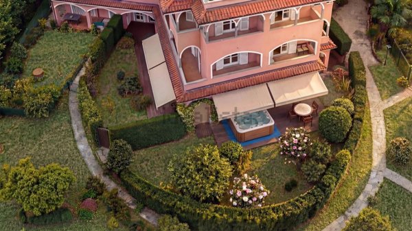 appartamento in vendita a Stresa