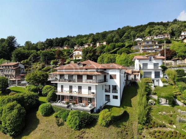 appartamento in vendita a Stresa in zona Levo
