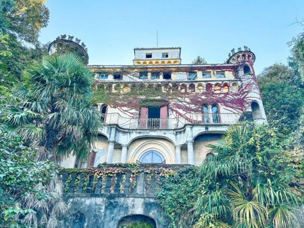 casa indipendente in vendita a Stresa