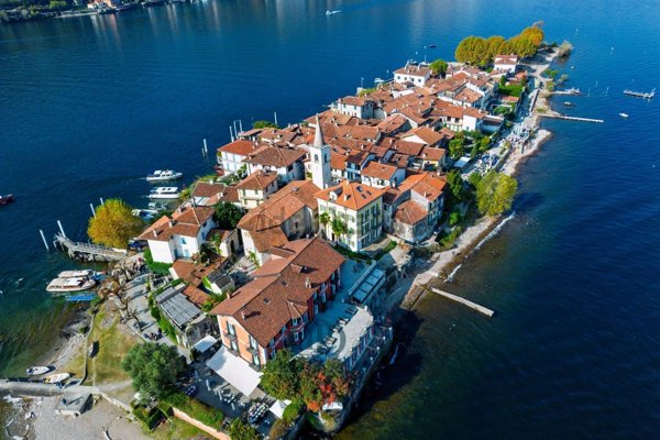 casa indipendente in vendita a Stresa