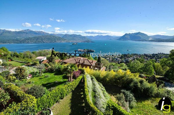 casa indipendente in vendita a Stresa in zona Someraro