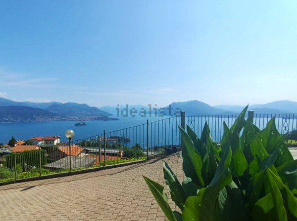 casa indipendente in vendita a Stresa in zona Someraro