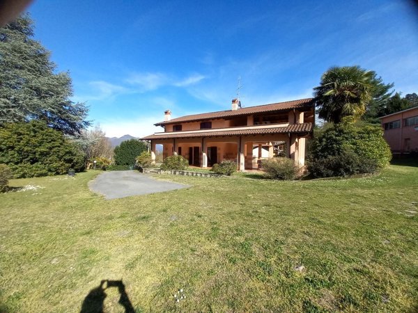 casa indipendente in vendita a Stresa