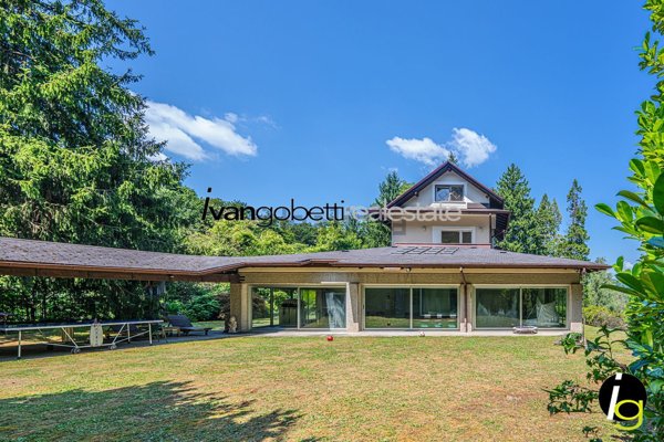 casa indipendente in vendita a Stresa