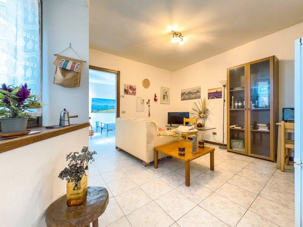 appartamento in vendita a Stresa in zona Brisino