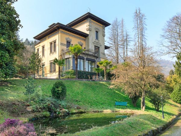 casa indipendente in vendita a Stresa