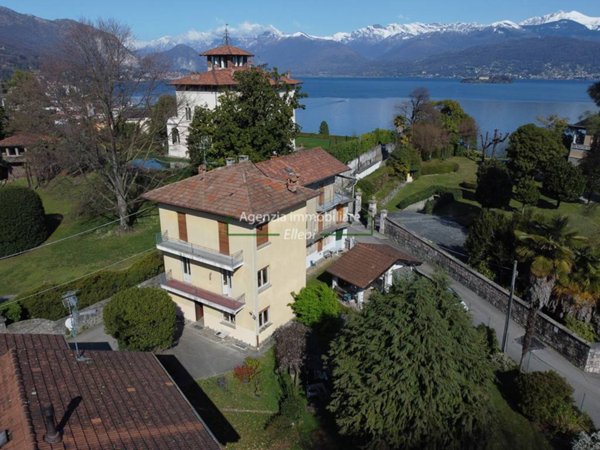 casa indipendente in vendita a Stresa