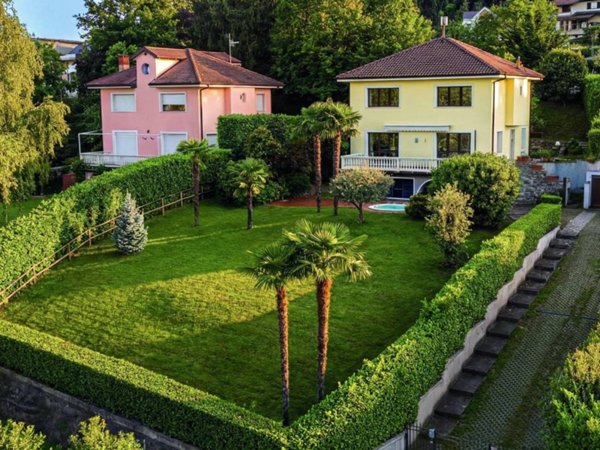 casa indipendente in vendita a Stresa