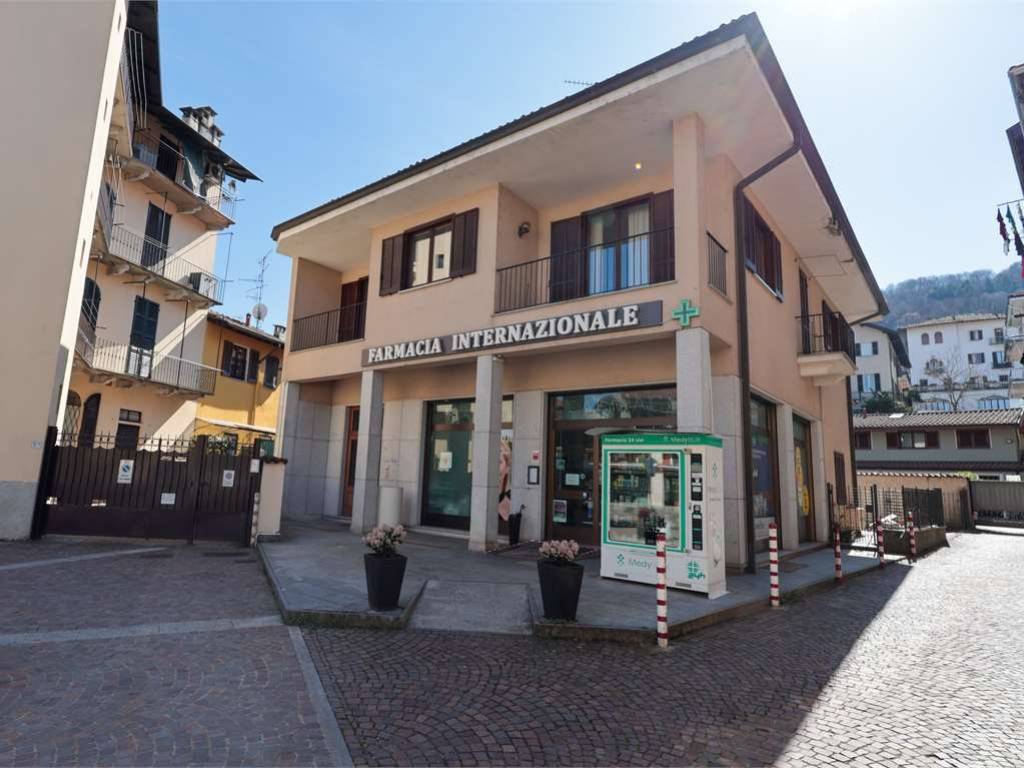 intera palazzina in vendita a Stresa