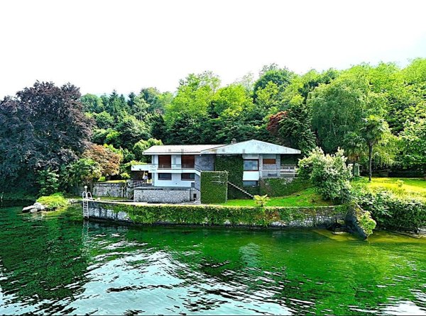 casa indipendente in vendita a Stresa