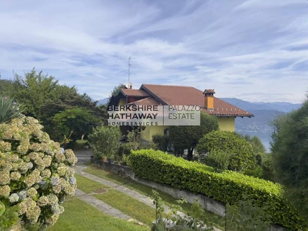 casa indipendente in vendita a Stresa