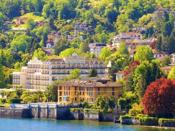 casa indipendente in vendita a Stresa
