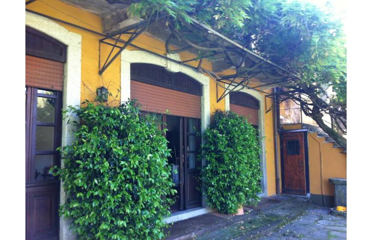 casa indipendente in vendita a Stresa in zona Binda