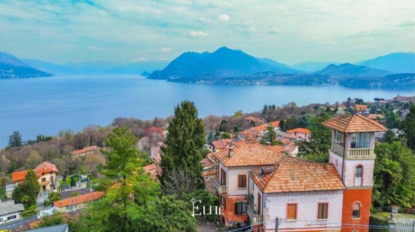 casa indipendente in vendita a Stresa in zona Vedasco