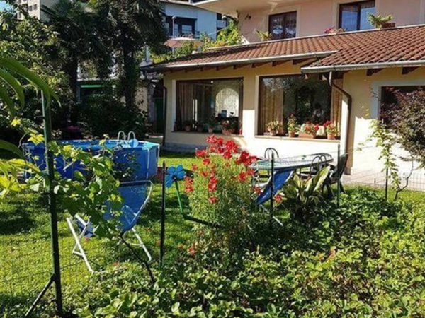 casa indipendente in vendita a Stresa