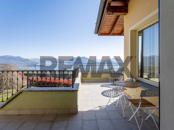 casa indipendente in vendita a Stresa in zona Levo
