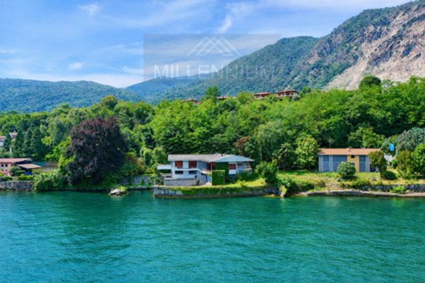 casa indipendente in vendita a Stresa in zona Mottarone