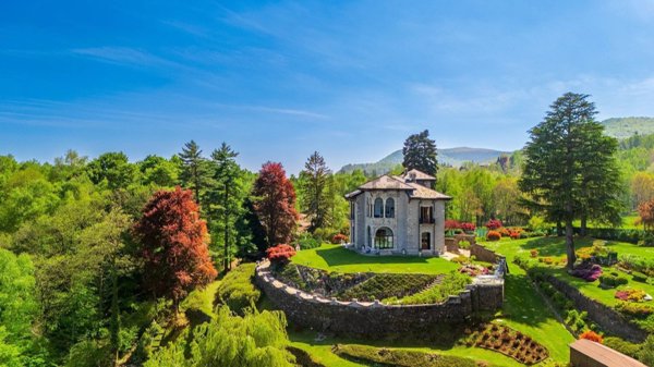 casa indipendente in vendita a Stresa