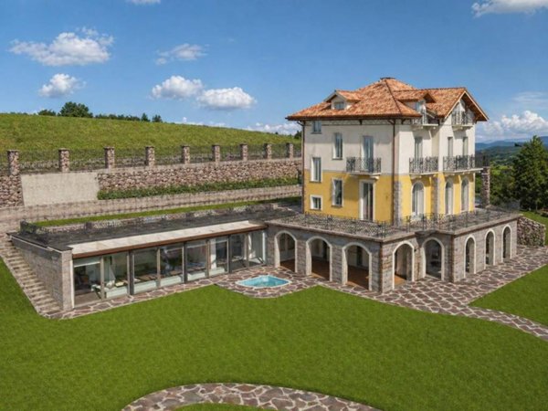 casa indipendente in vendita a Stresa in zona Alpino