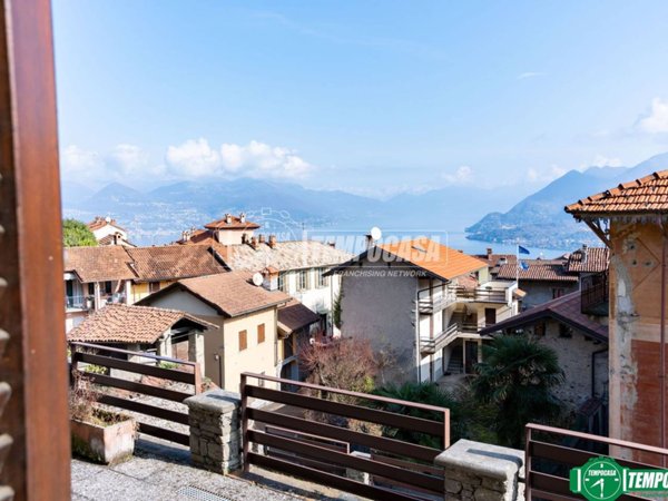appartamento in vendita a Stresa in zona Magognino