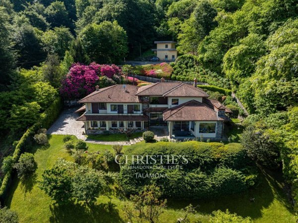 casa indipendente in vendita a Stresa