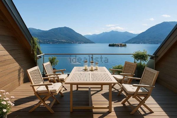 casa indipendente in vendita a Stresa