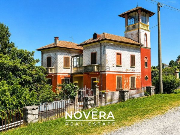 casa indipendente in vendita a Stresa