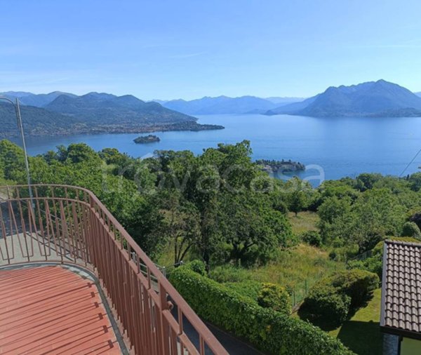 casa indipendente in vendita a Stresa in zona Someraro